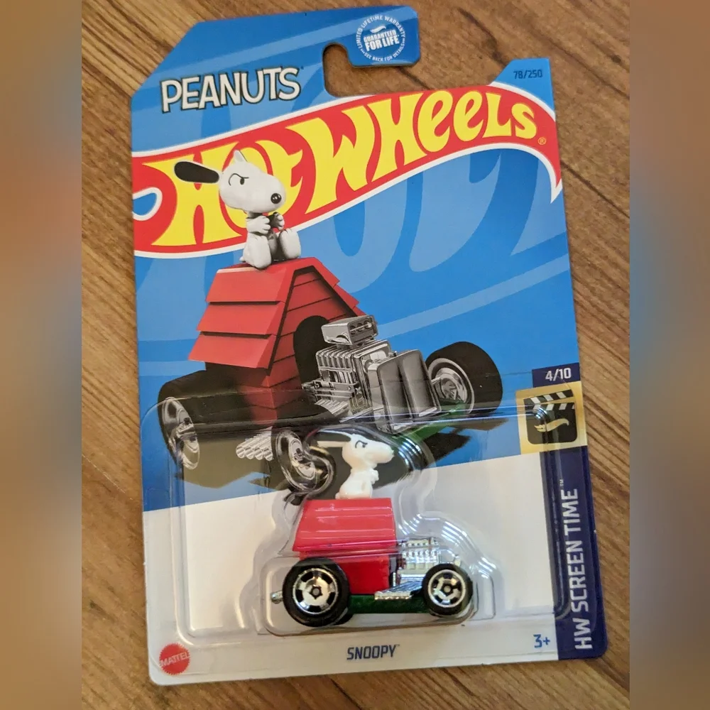 2023 HOT WHEELS 78/250 PEANUTS - SNOOPY - HW SCREEN TIME SERIES - Picture 1 of 4